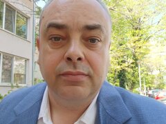 Domn serios caut relatie doamna maxim 50